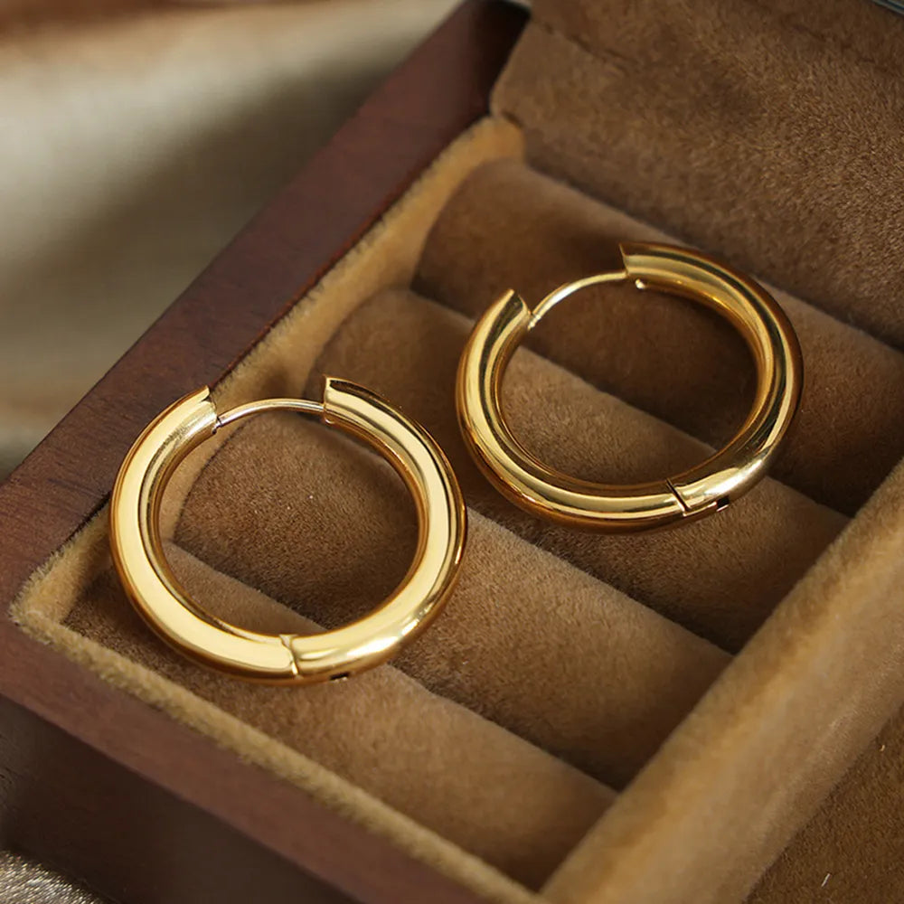 ORECCHINI HUGGIE ORO PLACCATO 18K