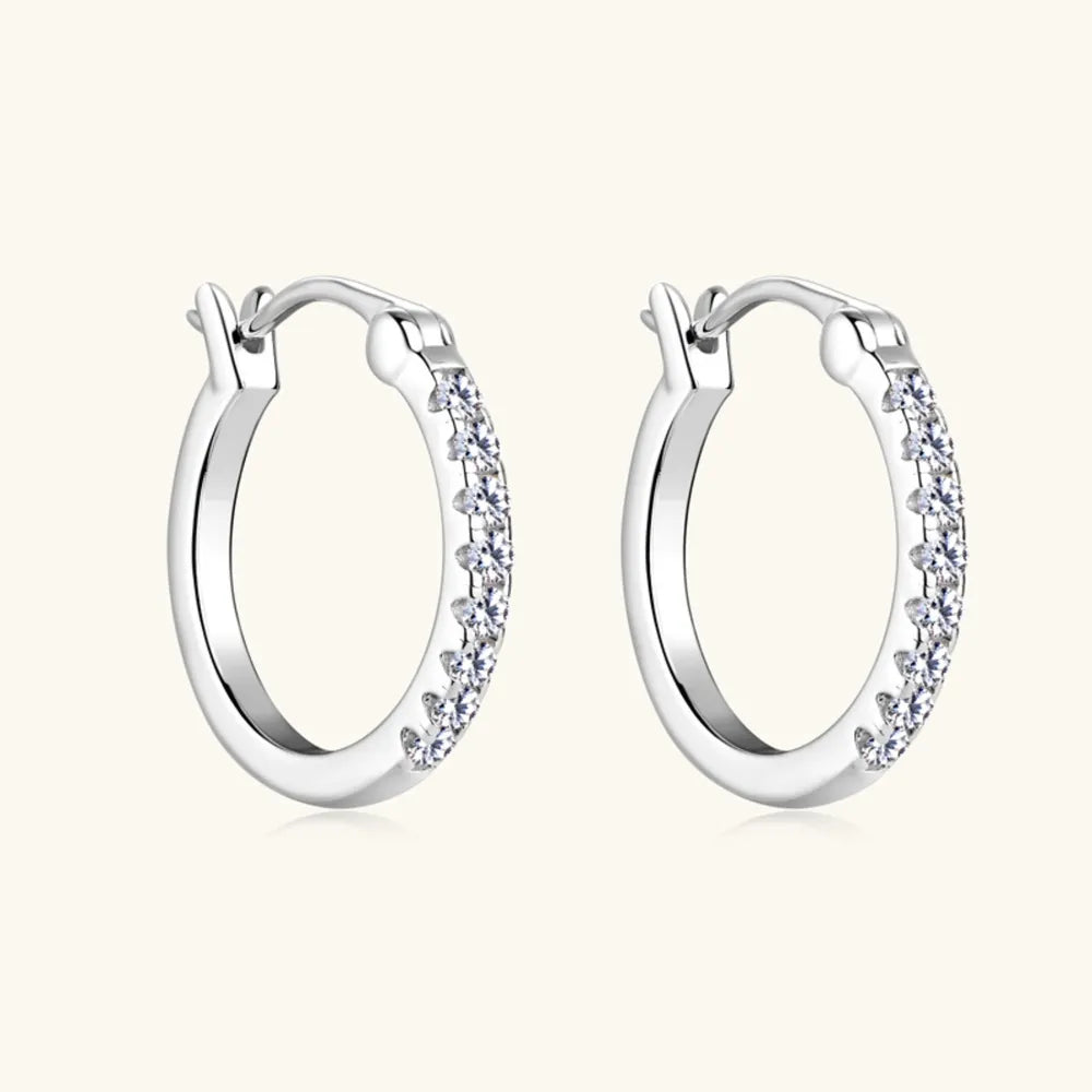 ORECCHINI HUGGIE ARGENTO MOISSANITE