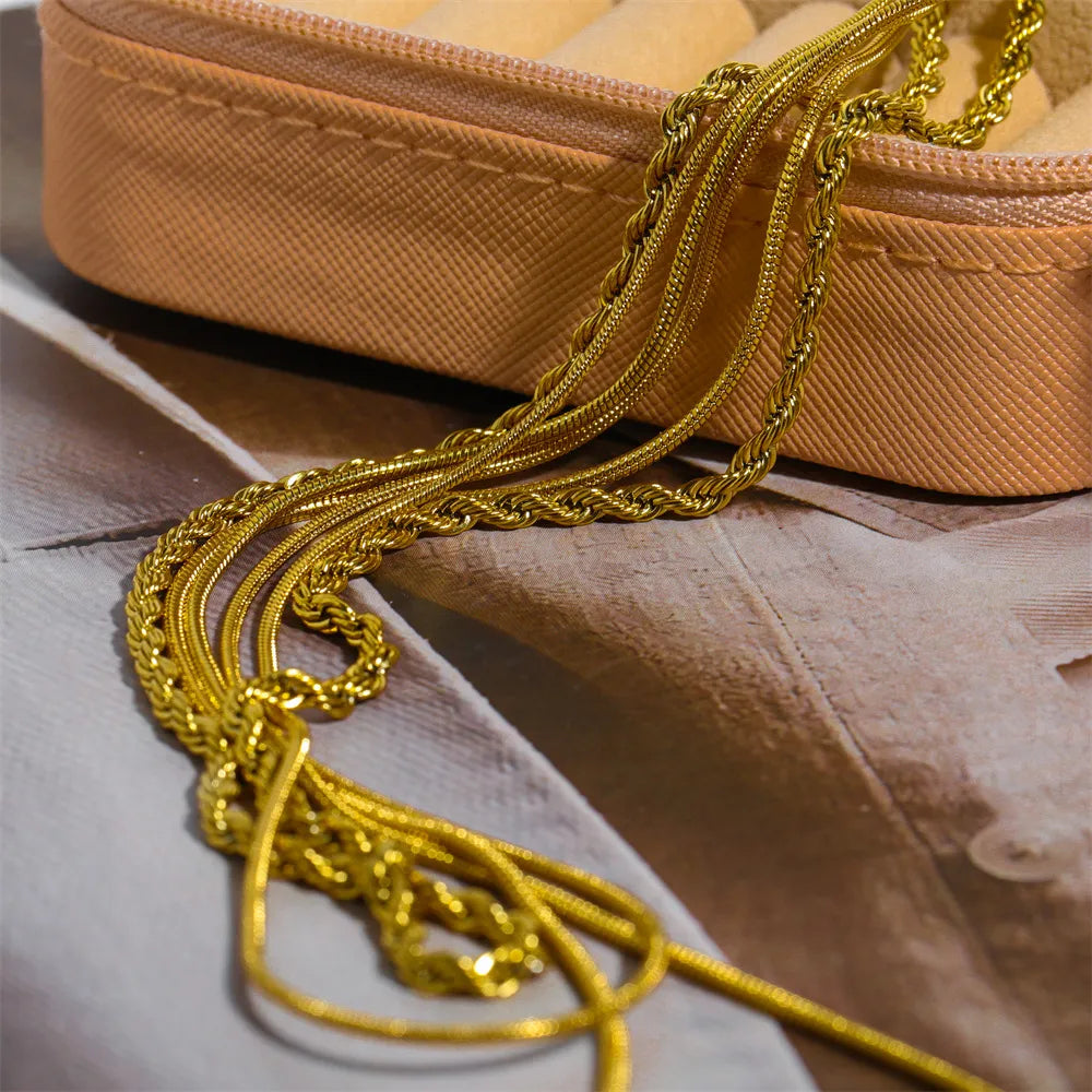 COLLANA TRIS ORO PLACCATO 18K