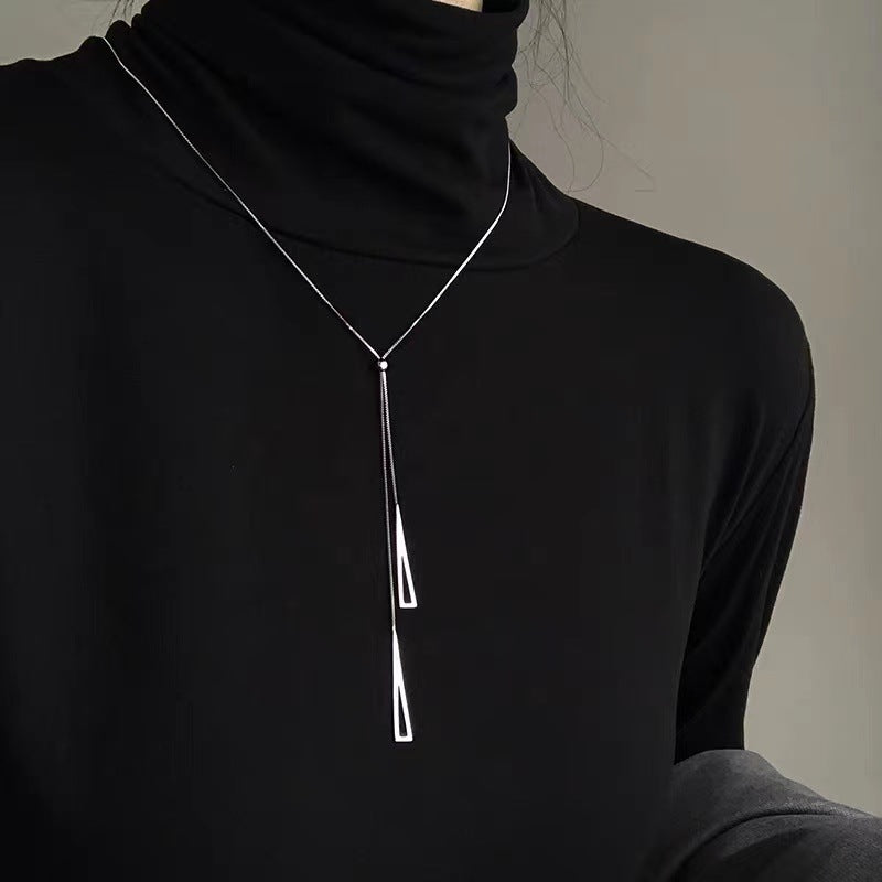 COLLANA TRIANGOLO ARGENTO