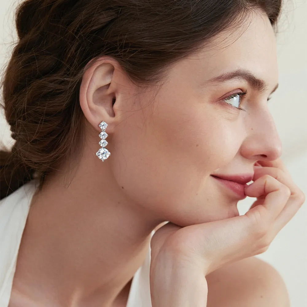ORECCHINI PENDOLO ARGENTO MOISSANITE 4 CARATI