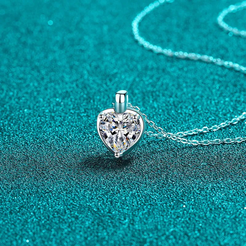 COLLANA HEART ARGENTO MOISSANITE 2 CARATI