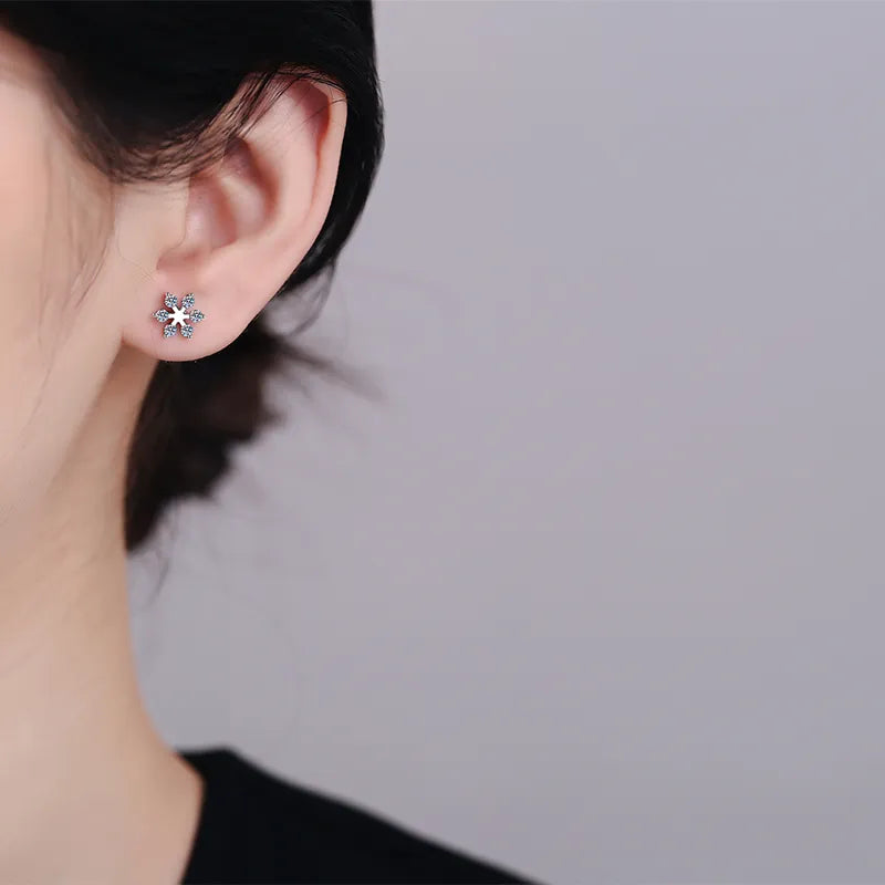 ORECCHINI SIX ARGENTO MOISSANITE