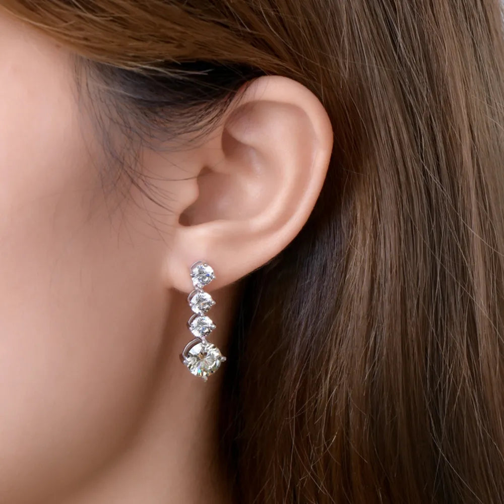 ORECCHINI PENDOLO ARGENTO MOISSANITE 4 CARATI