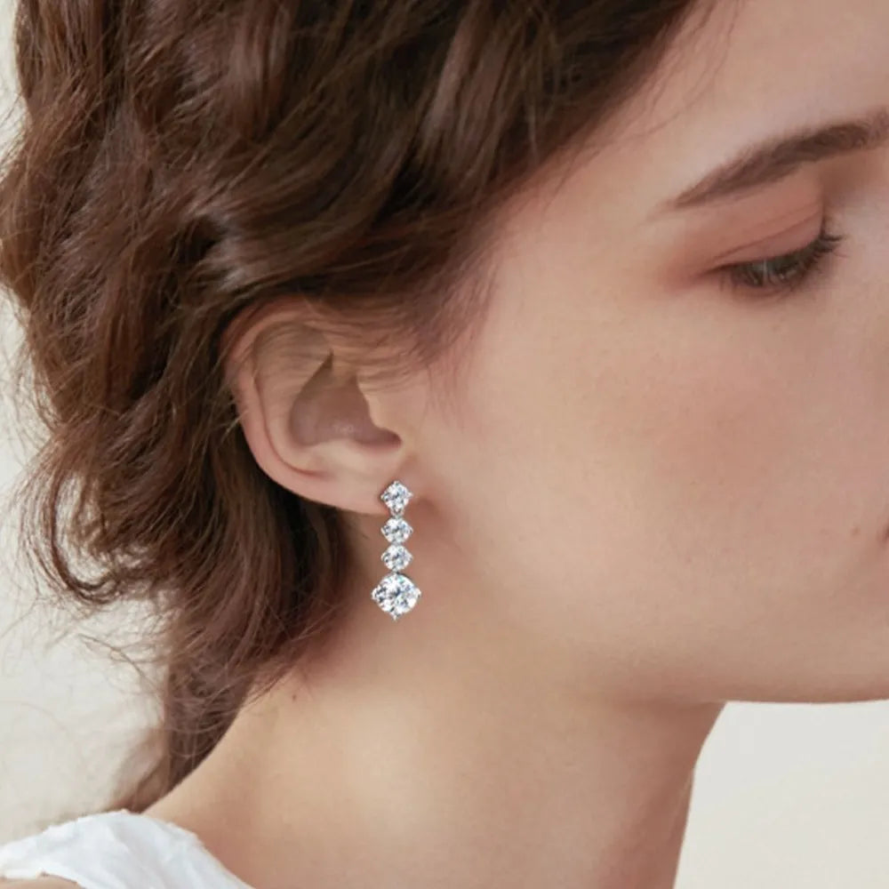 ORECCHINI PENDOLO ARGENTO MOISSANITE 4 CARATI