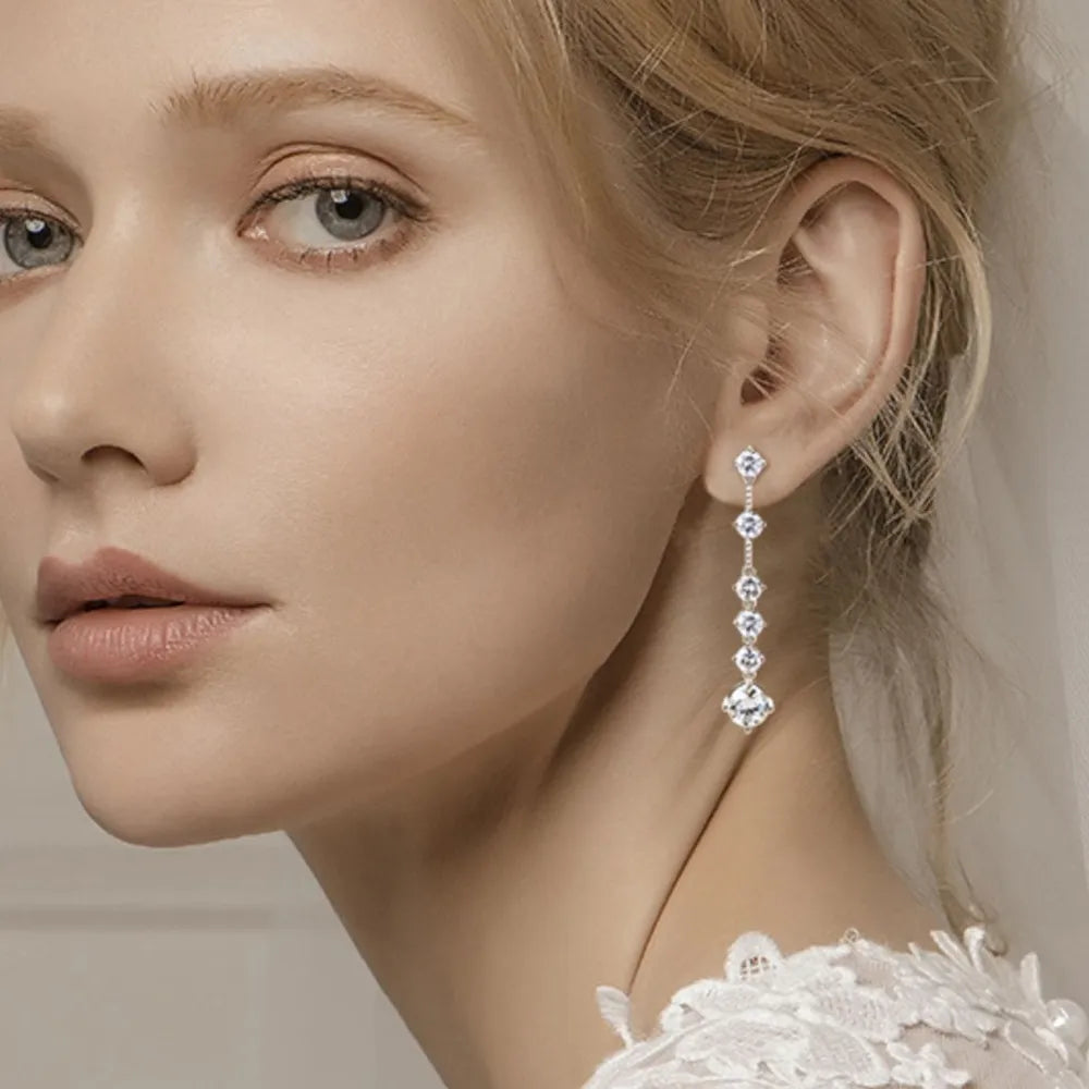 ORECCHINI FILO ARGENTO MOISSANITE 4 CARATI